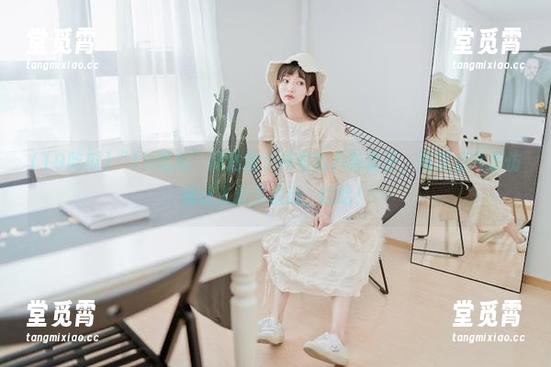 “19吃瓜”网站像个神奇的八卦盒子，每次点开都仿佛让人永久沉迷，哈哈！