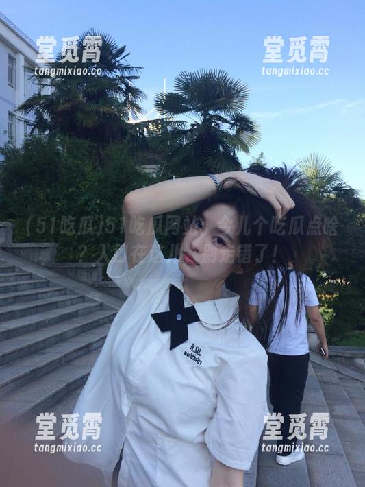51吃瓜网站：今儿个吃瓜点啥？入口在这儿，别走错了！