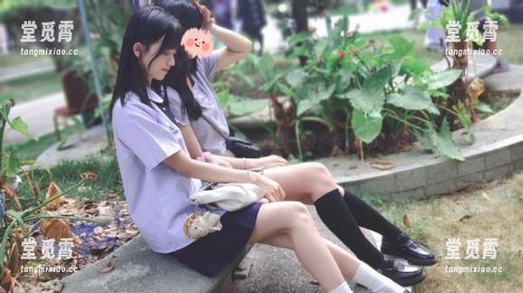 51热门 51热门里,反差戏码一波接一波,永不迷路的围观体验!