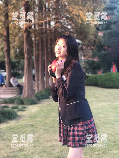 51黑料网 51黑料网苹果版,带你遨游在不知所措的八卦海洋中!