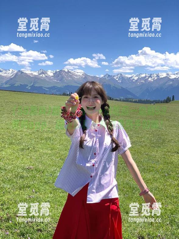 58黑料 别问我为啥一边吃瓜一边刷58黑料app,因为瓜和黑料都是热乎的嘛!