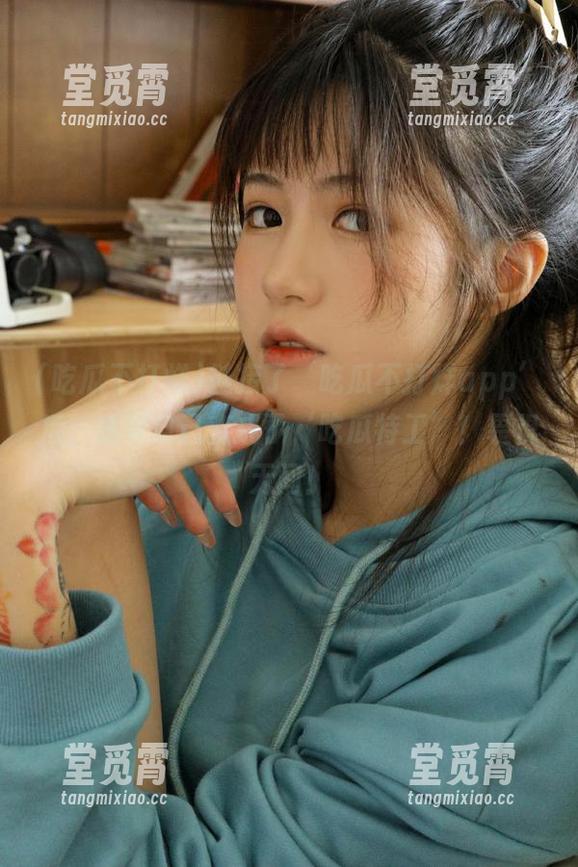 链接了‘吃瓜不打烊app’后，感觉自己变成了‘吃瓜特工’！畏惧无间！