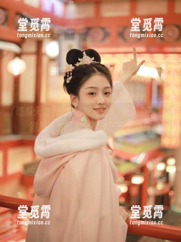 打开吃瓜天堂app，瓜还是那颗瓜，你的表情却换了无数种！