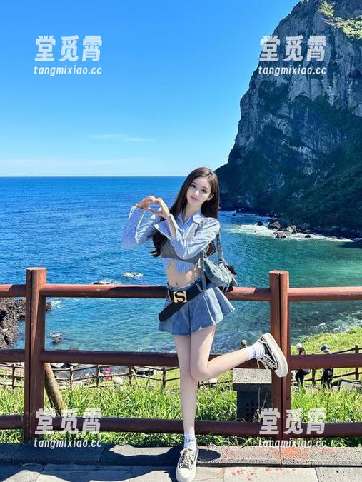 自从下载了“吃瓜网”app，晨曦中的朝阳好像都变得多姿多彩