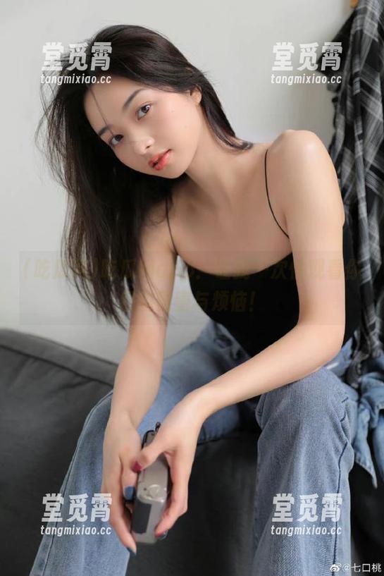 吃瓜网app：让我一次性观看你们的甜蜜与烦恼！