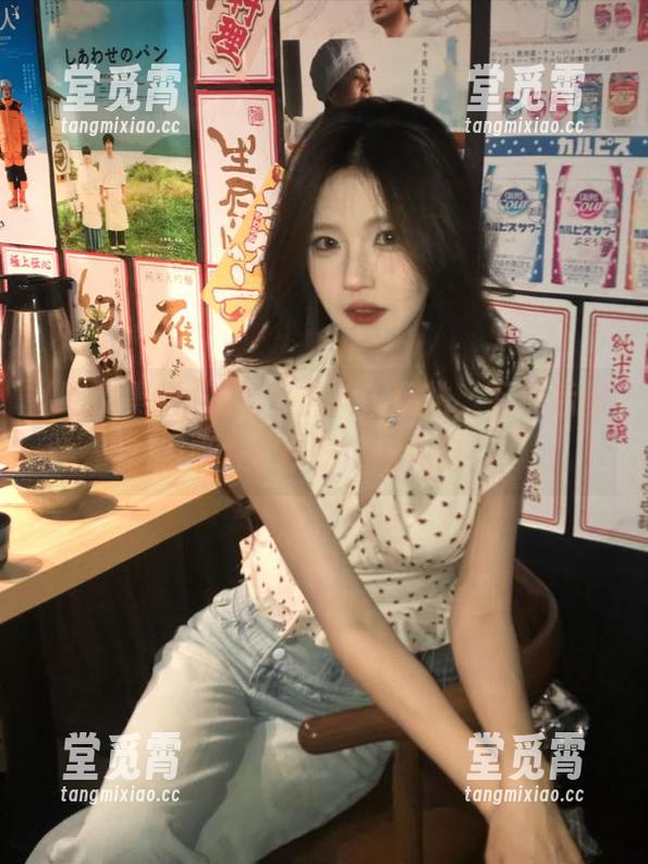 “吃瓜黑料”网站，下载后你会成为宅家吃瓜的先锋！