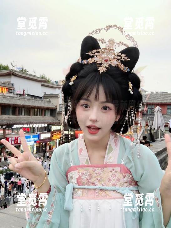 黑料不打烊，最新网红们的幕后花絮，快来看看他们怎么翻车！