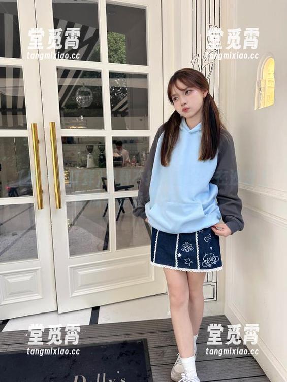 黑料不打烊 黑料不打烊直达:在沙发上吃瓜也能运行的直播!