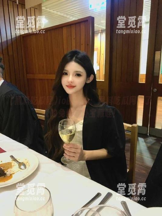 黑料吃瓜网 io的自由:黑料吃瓜网成了我的免费八卦宝藏哇!