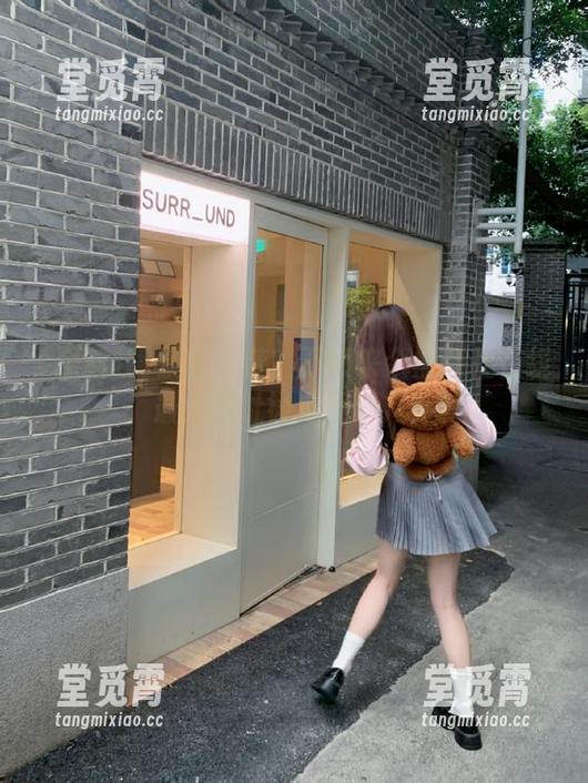 黑料社 暴雪来袭?不如来个黑料社在线,最新地址锁定逐个八卦!