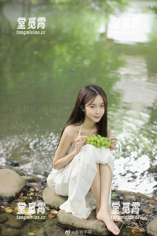 黑料社，下载网址都能当娱乐节目来看，哈哈！