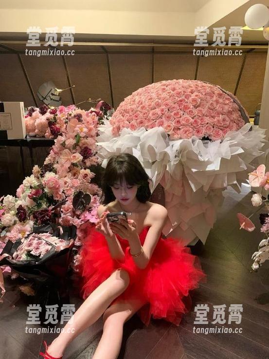 在线看黑料网的网页，让我明白一件事，瓜真多，我根本停不下来！